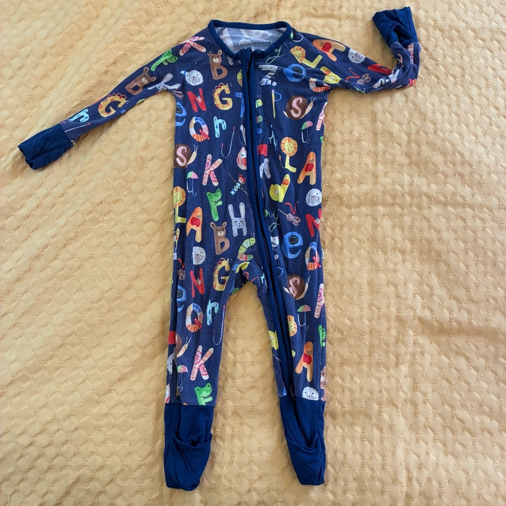 Little Sleepies Alphabet Friends Zippy 3-6m